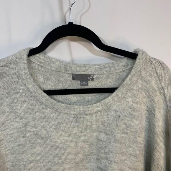 𝅺WOMAN’S oversized gray sweater. Size 2x crew Neck. Split hem. Soft and … - Picture 2 of 10